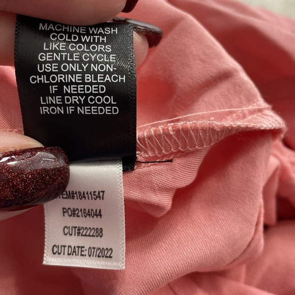 Torrid 3 Women’s Plus Size 3X Solid Pink 100% Rayon Button Down Blouse Top - Picture 3 of 14